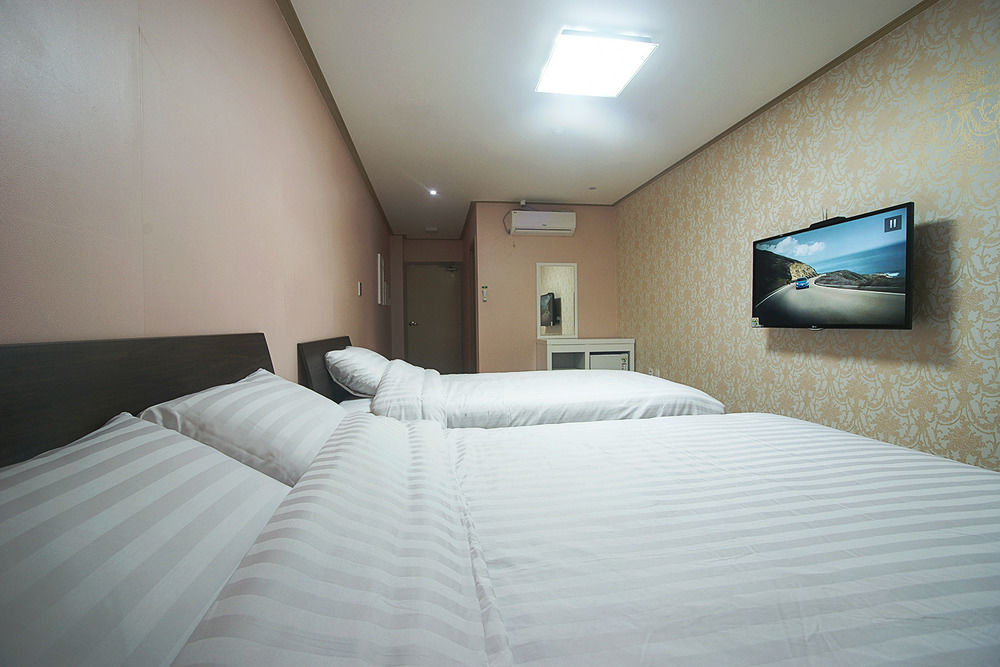 Orange Tree Hotel Jeju Extérieur photo