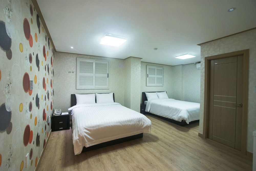 Orange Tree Hotel Jeju Extérieur photo