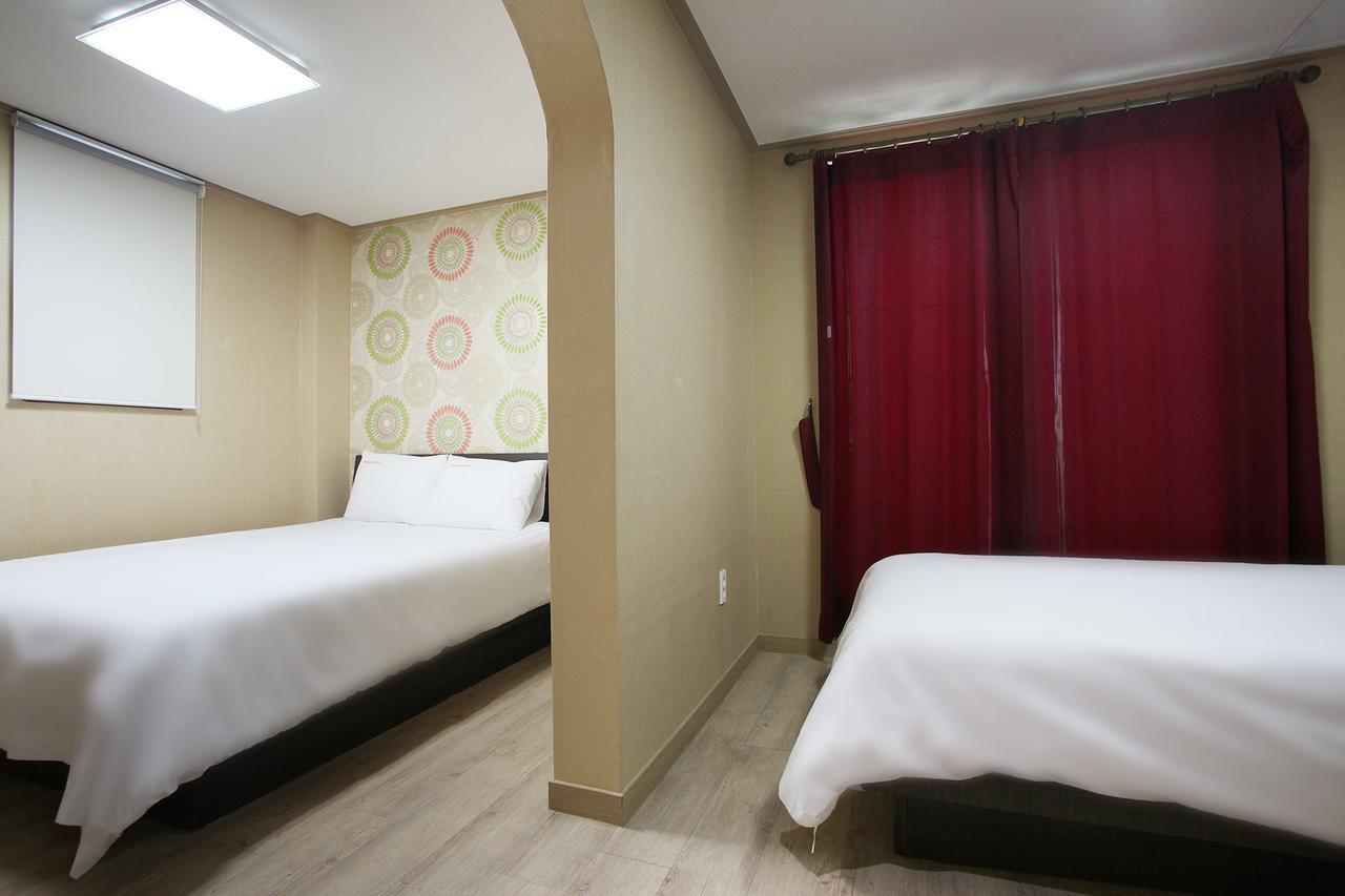 Orange Tree Hotel Jeju Extérieur photo