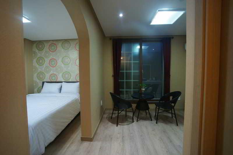 Orange Tree Hotel Jeju Extérieur photo