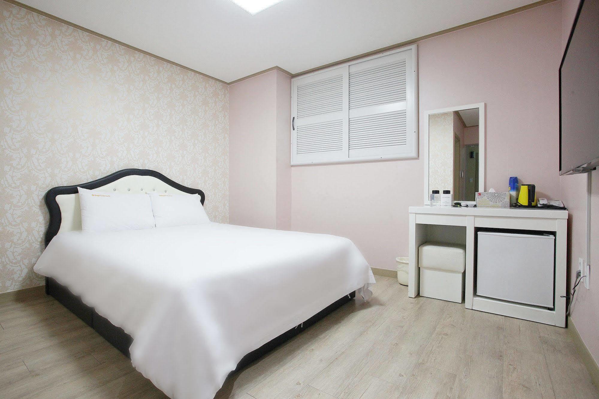 Orange Tree Hotel Jeju Extérieur photo