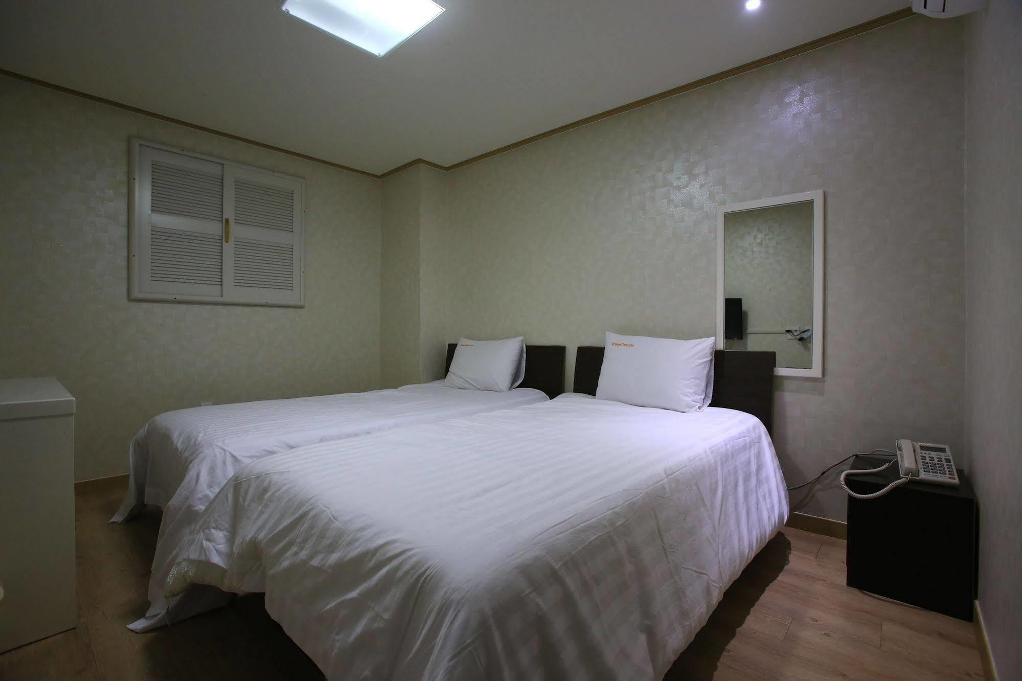 Orange Tree Hotel Jeju Extérieur photo