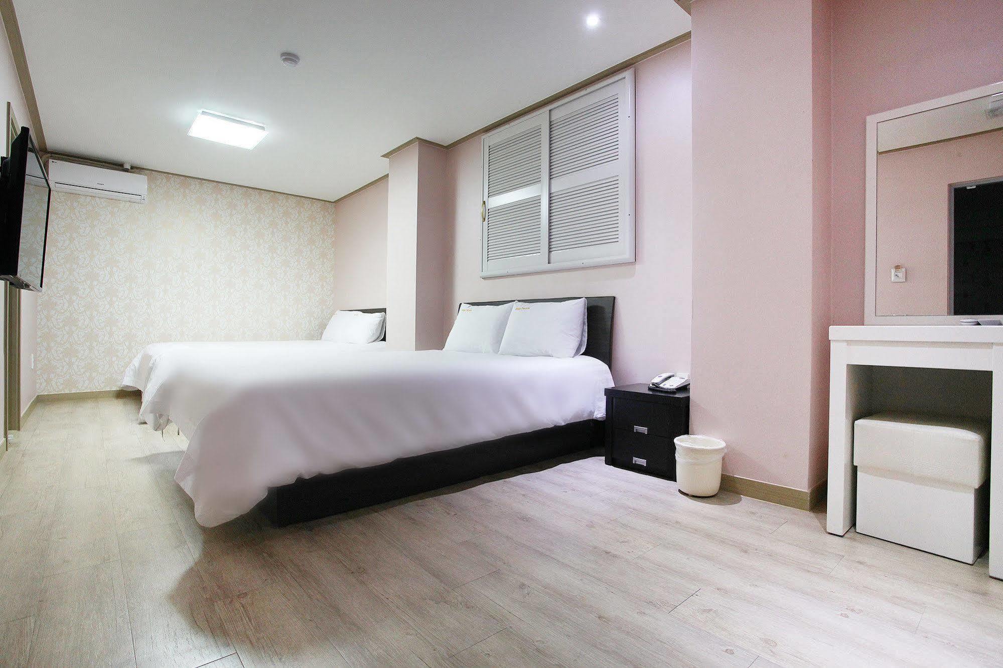 Orange Tree Hotel Jeju Extérieur photo