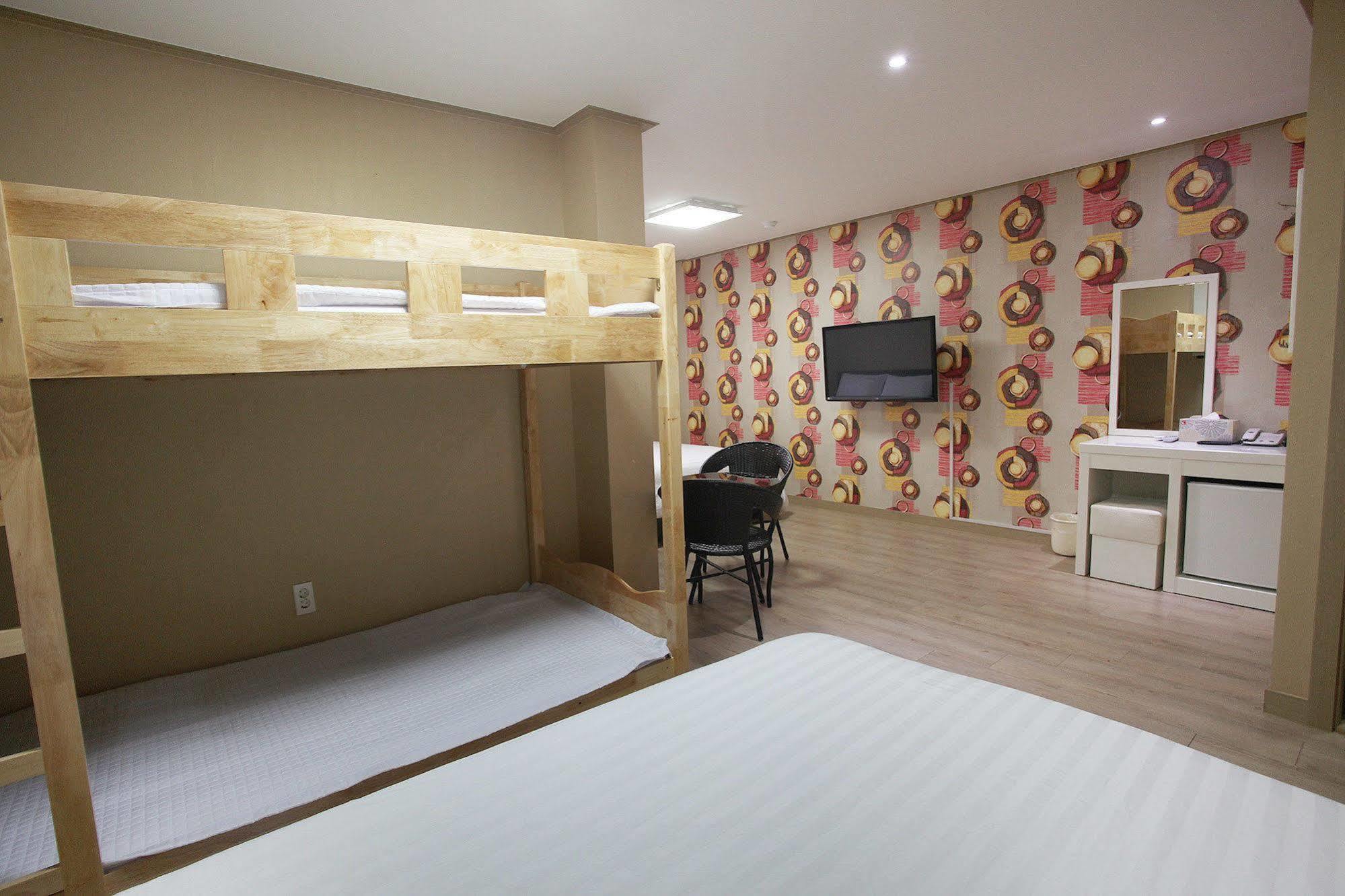 Orange Tree Hotel Jeju Extérieur photo