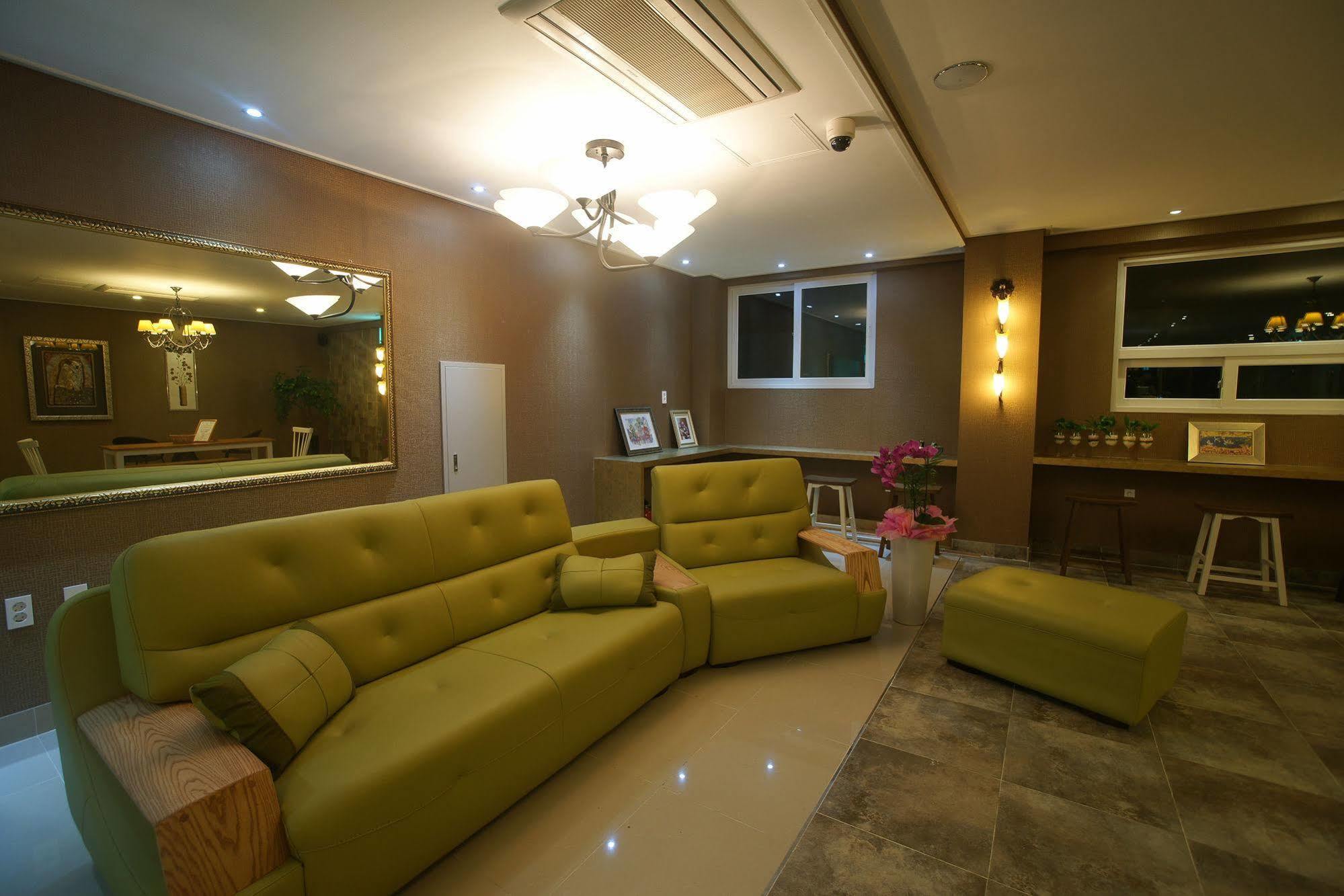 Orange Tree Hotel Jeju Extérieur photo