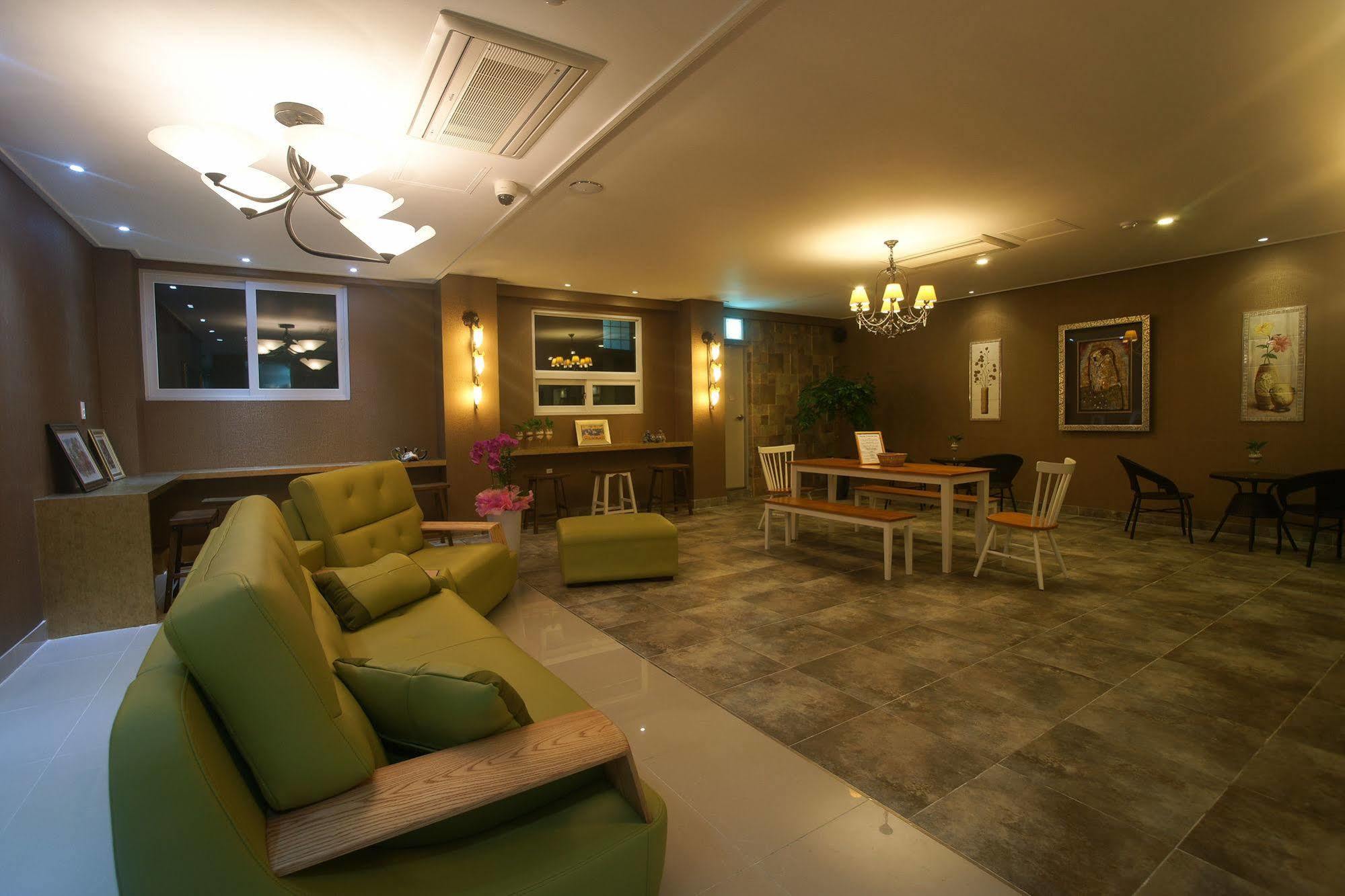 Orange Tree Hotel Jeju Extérieur photo